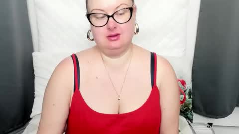 Bonnie online show from October 2025 05:17:02 AM