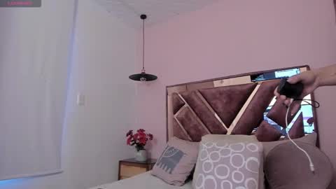 Bonny Jones online show from September 2025 07:30:02 PM