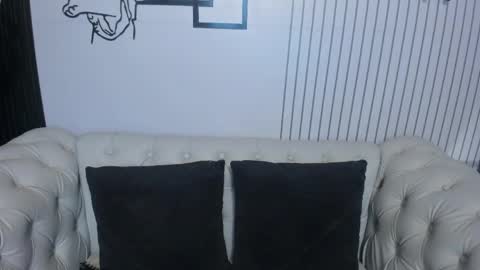 Vicky online show from April 2026 12:23:01 PM