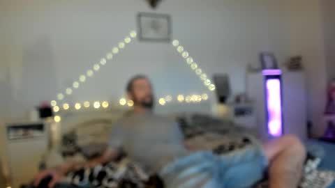 BonnyeClydee online show from April 2026 11:51:01 PM