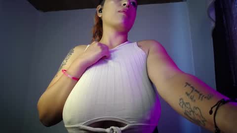 Snapshot of boobs_magic chatting on September 2025 01:38:02 PM KIM online show from September 2025 01:38:02 PM