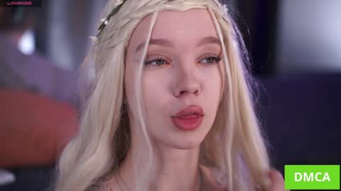 Alina online show from November 2025 07:25:01 AM