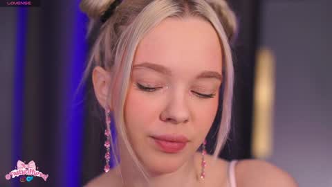 Alina online show from February 2026 07:50:01 AM