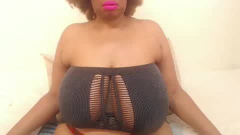 Snapshot of boobyqueen24 chatting on February 2025 09:00:02 AM boobyqueen online show from February 2025 09:00:02 AM
