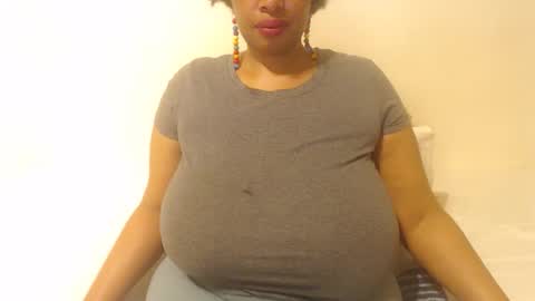 Snapshot of boobyqueen24 chatting on September 2025 07:03:01 PM boobyqueen online show from September 2025 07:03:01 PM