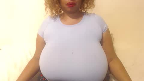 boobyqueen online show from December 2025 09:10:02 PM