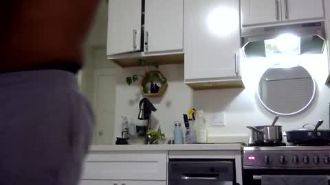 Snapshot of boogda chatting on January 2026 07:32:02 AM Calionit online show from January 2026 07:32:02 AM