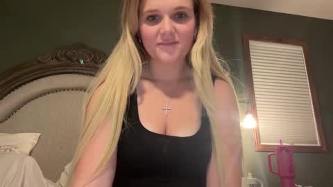 booksnlooksgirl online show from December 2024 04:09:01 AM