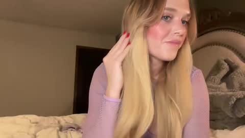 booksnlooksgirl online show from January 2025 03:08:02 AM