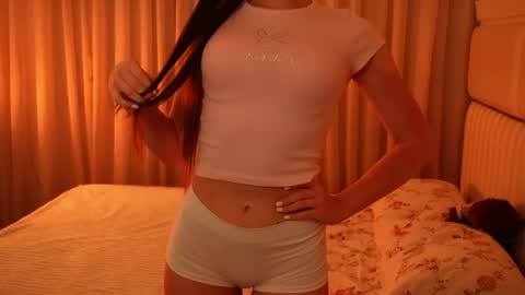 Snapshot of boootyfrytti chatting on June 2026 08:51:01 PM boootyfrytti online show from June 2026 08:51:01 PM