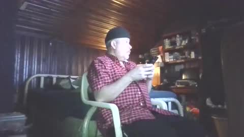Snapshot of booshy chatting on April 2026 04:52:02 AM Booshwa online show from April 2026 04:52:02 AM