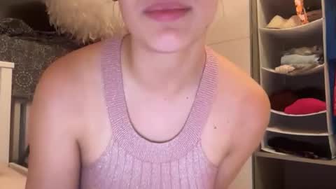 bootyqueenvictoria20 online show from September 2025 08:22:02 PM