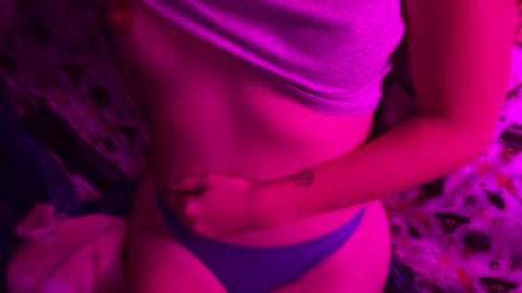 boredsoccermom8 online show from November 2025 11:44:02 AM