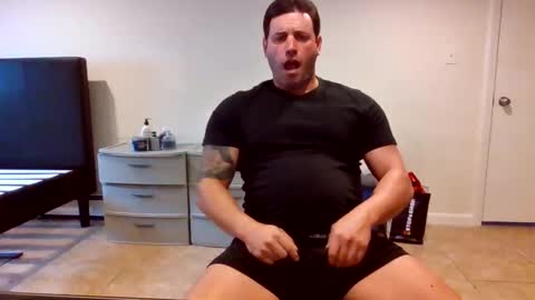 The Italian Boss  online show from November 2025 02:39:01 PM