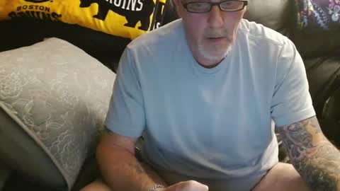 bostonguy1969 online show from April 2026 04:48:01 AM