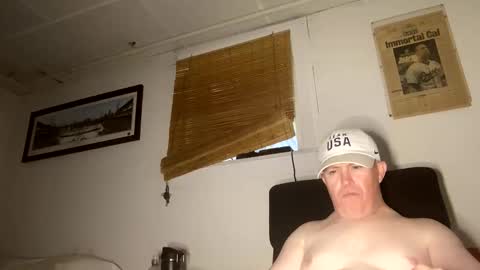 Snapshot of bostonirish45 chatting on May 2026 04:37:01 PM bostonirish45 online show from May 2026 04:37:01 PM