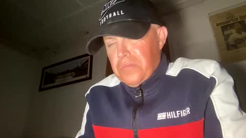 Snapshot of bostonirish45 chatting on May 2026 05:24:01 AM bostonirish45 online show from May 2026 05:24:01 AM
