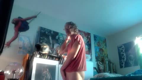 Bottomboo7 online show from October 2025 12:06:01 PM