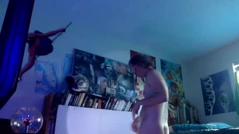 Bottomboo7 online show from April 2026 12:48:02 PM