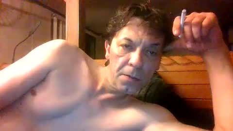 Snapshot of bottomcdforoldersc chatting on October 2025 09:18:01 AM James online show from October 2025 09:18:01 AM