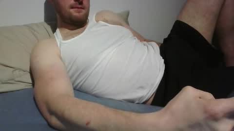 Snapshot of bottomtsinner chatting on October 2025 06:42:01 PM bottomtsinner online show from October 2025 06:42:01 PM
