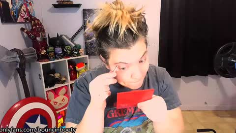 Pumpkin Butt online show from January 2025 02:28:01 PM