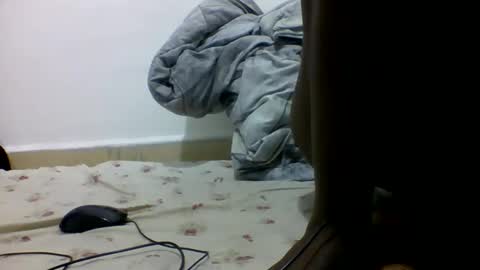 bouncy_vee online show from February 2026 12:17:02 PM