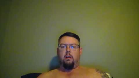 bowtieguy84 online show from May 2026 02:42:01 AM