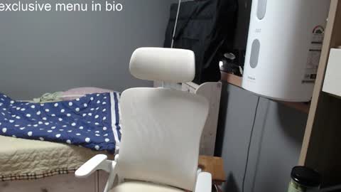 Snapshot of boxman556990 chatting on October 2025 02:04:02 AM boxman556990 online show from October 2025 02:04:02 AM