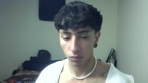 Snapshot of boy_fox_guys chatting on December 2024 12:40:02 PM Boy Astro online show from December 2024 12:40:02 PM
