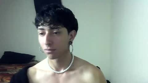 Snapshot of boy_fox_guys chatting on December 2024 12:59:02 PM Boy Astro online show from December 2024 12:59:02 PM