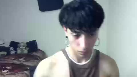Snapshot of boy_fox_guys chatting on December 2024 03:47:02 PM Boy Astro online show from December 2024 03:47:02 PM