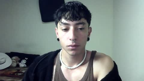 Snapshot of boy_fox_guys chatting on January 2025 11:37:01 AM Boy Astro online show from January 2025 11:37:01 AM