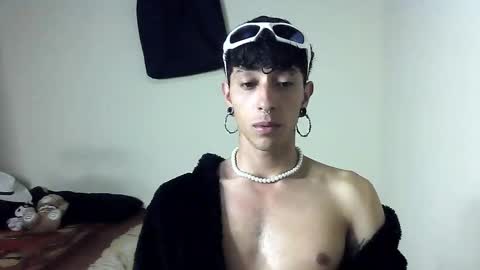 Snapshot of boy_fox_guys chatting on January 2025 01:10:01 PM Boy Astro online show from January 2025 01:10:01 PM