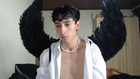 Snapshot of boy_fox_guys chatting on February 2025 11:53:01 PM Boy Astro online show from February 2025 11:53:01 PM