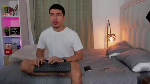 boy_jerry online show from July 2026 11:46:02 AM