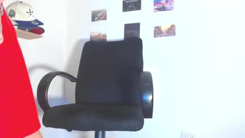 boy_master5 online show from February 2025 10:48:02 AM