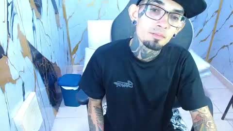 Snapshot of boy_tatto77 chatting on July 2026 01:52:01 AM boy_tatto77 online show from July 2026 01:52:01 AM