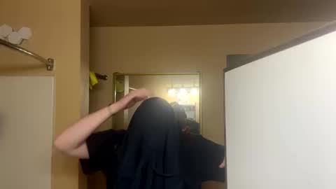 Snapshot of boyandfriend chatting on March 2025 11:58:02 AM clay online show from March 2025 11:58:02 AM