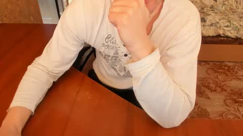 Snapshot of boyapollon chatting on February 2025 09:39:02 AM BoyApollon online show from February 2025 09:39:02 AM