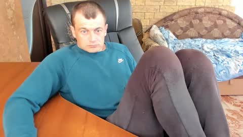Snapshot of boyapollon chatting on April 2026 05:49:02 AM BoyApollon online show from April 2026 05:49:02 AM
