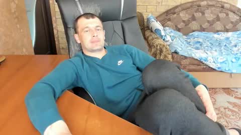 Snapshot of boyapollon chatting on April 2026 07:58:01 AM BoyApollon online show from April 2026 07:58:01 AM