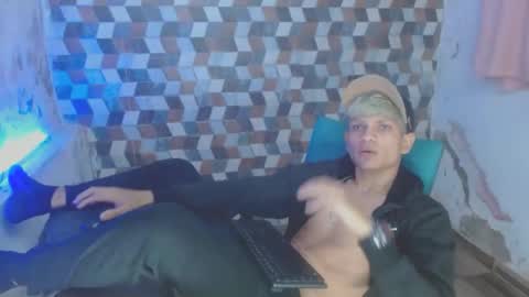 jhon deivis online show from December 2024 06:48:02 AM