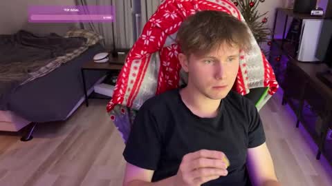 Snapshot of boykik chatting on January 2025 11:22:02 PM Eddie online show from January 2025 11:22:02 PM