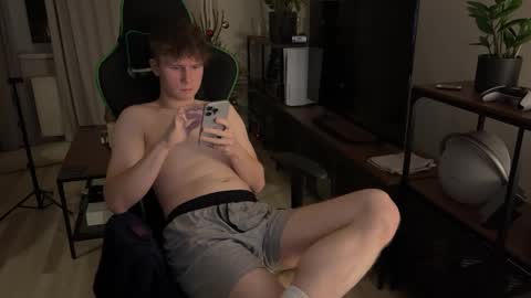 Snapshot of boykik chatting on January 2025 05:15:02 PM Eddie online show from January 2025 05:15:02 PM