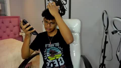 Snapshot of boylittle19cm chatting on September 2025 12:31:02 PM Jackson online show from September 2025 12:31:02 PM