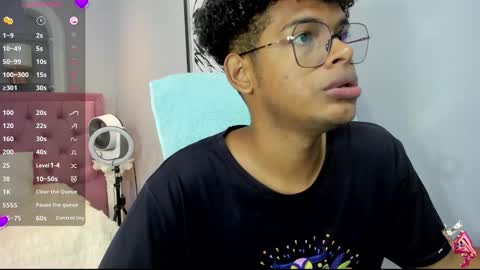 Snapshot of boylittle19cm chatting on October 2025 12:35:01 PM Jackson online show from October 2025 12:35:01 PM