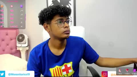 Snapshot of boylittle19cm chatting on October 2025 12:24:02 PM Jackson online show from October 2025 12:24:02 PM