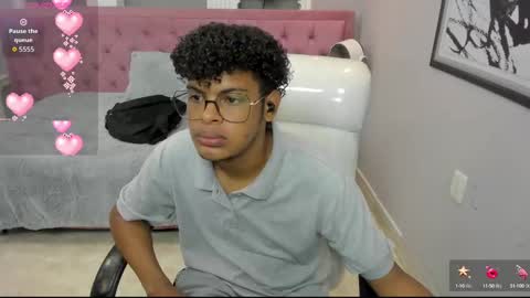 Snapshot of boylittle19cm chatting on October 2025 11:53:01 AM Jackson online show from October 2025 11:53:01 AM