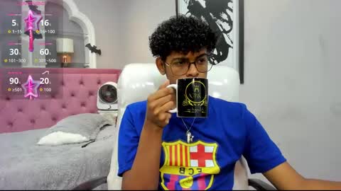 Snapshot of boylittle19cm chatting on October 2025 12:28:01 PM Jackson online show from October 2025 12:28:01 PM